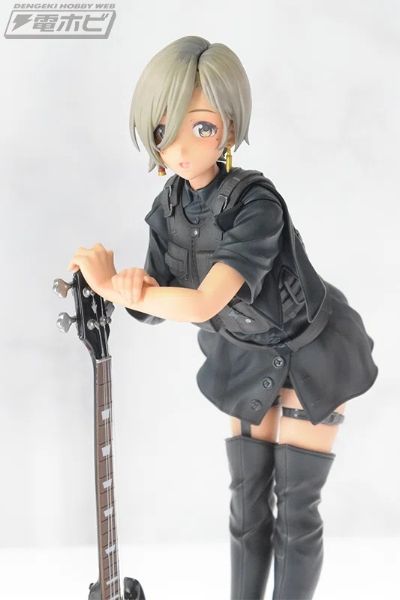 GIRLS BAND CRY 安和昴