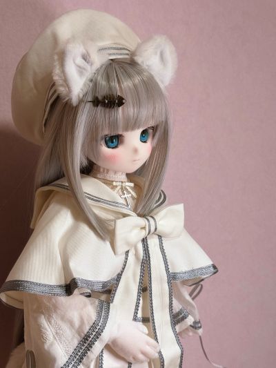 AOD527-FFW  s*t*j × 艾莉丝收集 小型 芙露露～毛绒绒的牧师小猫～白猫