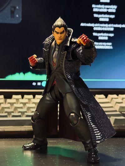 S.H.Figuarts  三岛一八