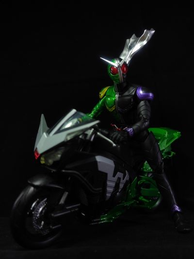 S.H.Figuarts  硬汉摩托（2017年的版本）