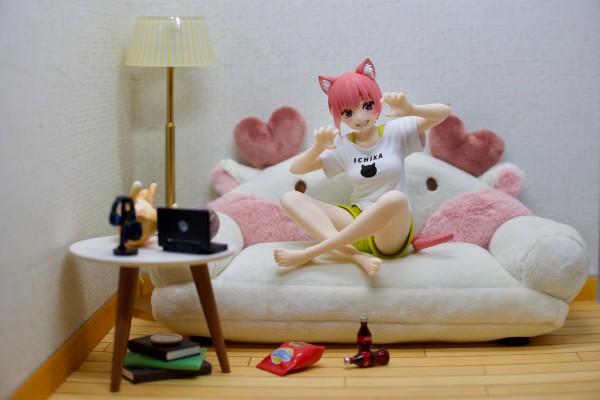 Desktop Cute 五等分的新娘∬ 中野四叶~猫咪居家服~