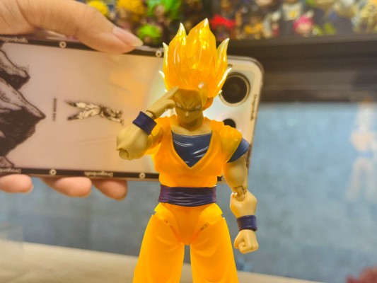 S.H.Figuarts  超级赛亚人孙悟空-Z战士-