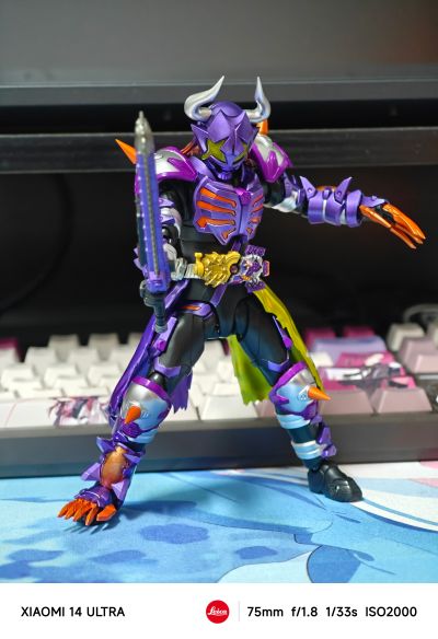 S.H.Figuarts 假面骑士霸牛 火旺僵尸形态