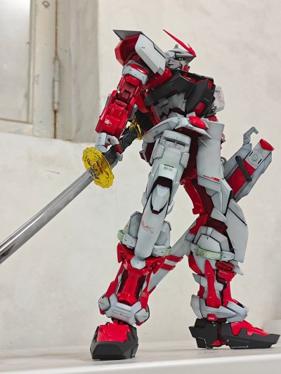 PG 1/60 机动战士高达SEED ASTRAY MBF-P02 异端高达红色机