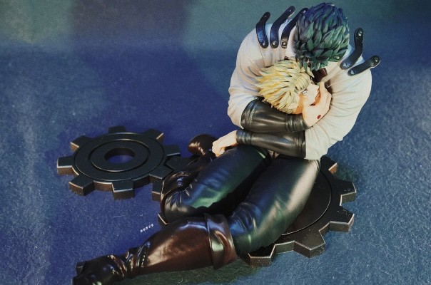 FIGURE MUSEUM JOJO的奇妙冒险 第一部 幻影血脉 乔纳森 和 迪奥