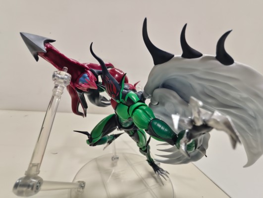 S.H.MonsterArts 元素－英雄 火焰翼人