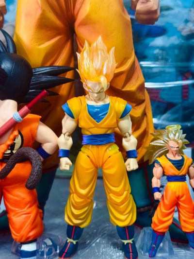 S.H.Figuarts  超级赛亚人孙悟空-Z战士-
