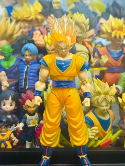 S.H.Figuarts  超级赛亚人孙悟空-Z战士-