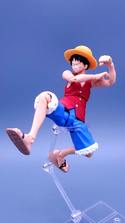 S.H.Figuarts   蒙奇·D·路飞-冒险的序幕-