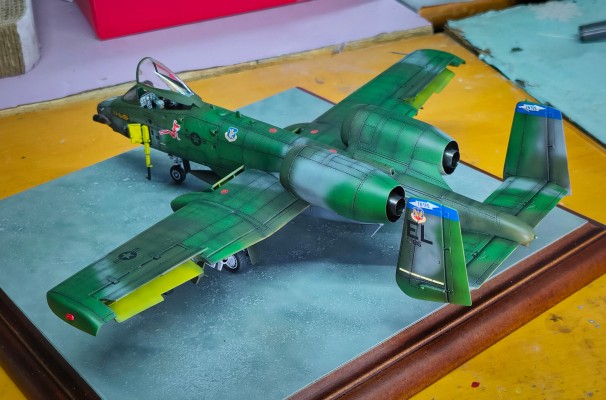1376  1/72 A-10 A/C 雷电II 海湾战争