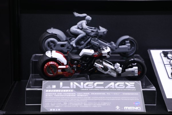MT-010s 灵笼 倾摆式双全轮全驱摩托车 悦色版