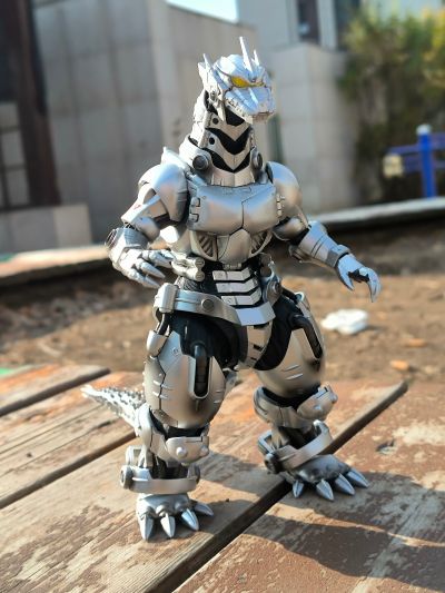 S.H.MonsterArts  哥斯拉大战机械哥斯拉3 MFS-3 3式机龙