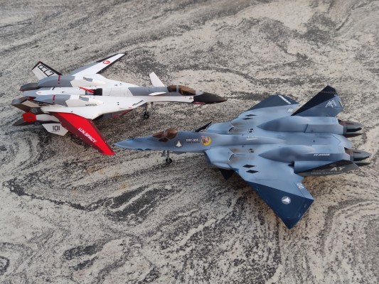 65765  VF-22S “超时空要塞7”