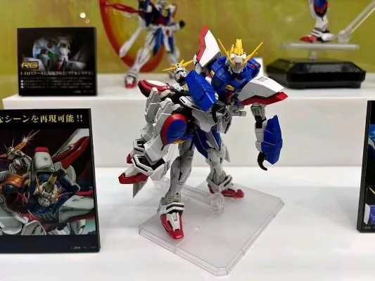 RG 1/144 闪光高达