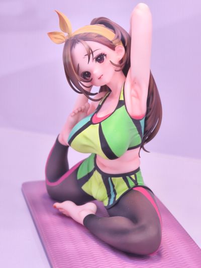 瑜伽少女