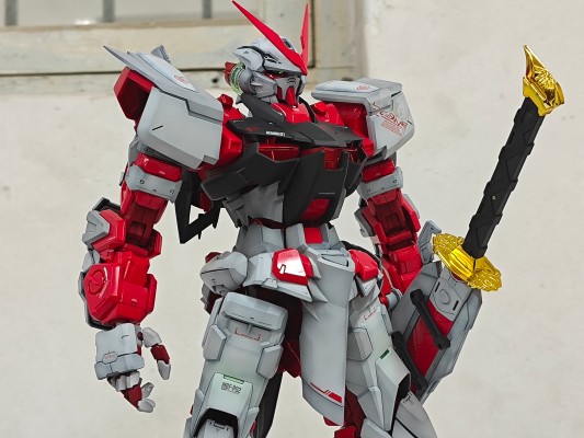 PG 1/60 机动战士高达SEED ASTRAY MBF-P02 异端高达红色机