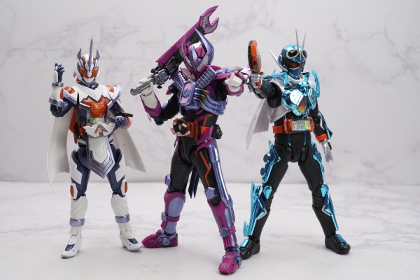 S.H.Figuarts 假面骑士瓦尔巴拉德