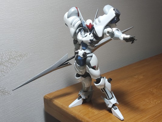 RIOBOT 风暴战士奥钢