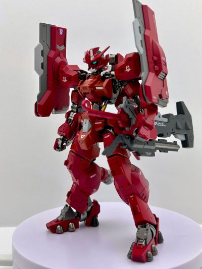HG 机动战士高达 铁血的奥尔芬斯 月钢 月钢高达原型机