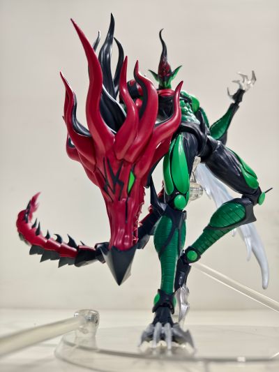 S.H.MonsterArts 元素－英雄 火焰翼人