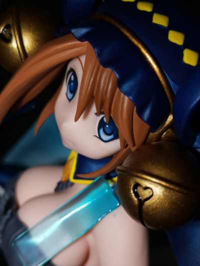 モエコレPLUS No.24 愛佳でいくの！！ 小牧愛佳 ビショップver. 通常版