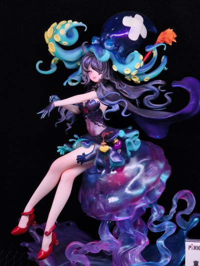 章鱼魔女