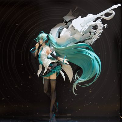 初音未来  16周年纪念款
