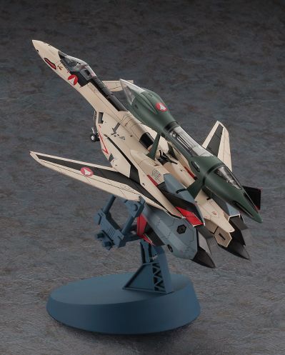 65885 超时空要塞 YF-19 附带高速装备+折跃推进器