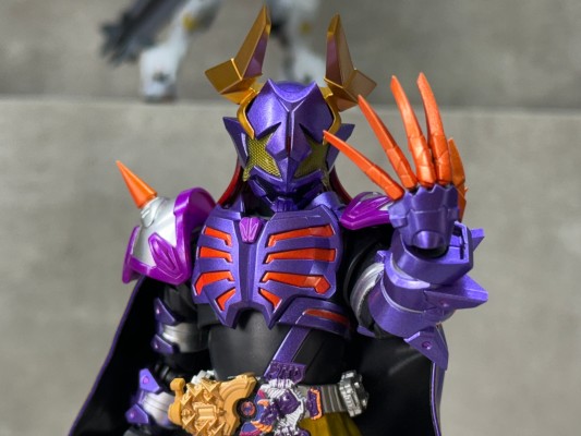 S.H.Figuarts 假面骑士霸牛 火旺僵尸形态