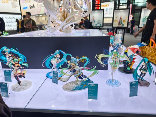 HELLO! GOOD SMILE 初音未来 透明珠光