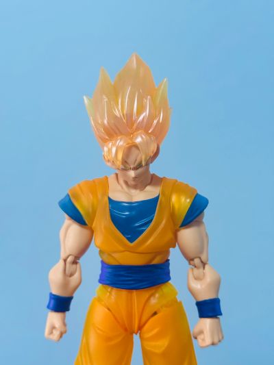 S.H.Figuarts  超级赛亚人孙悟空-Z战士-
