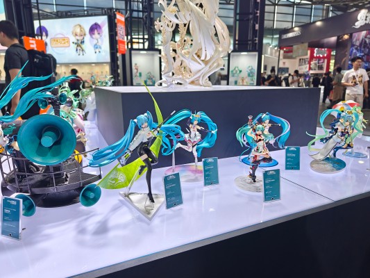 HELLO! GOOD SMILE 初音未来 透明珠光