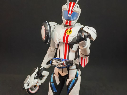 S.H.Figuarts 假面骑士马赫 平成世代版