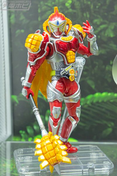S.H.Figuarts（真骨雕制法）  假面骑士巴隆 芒果武装