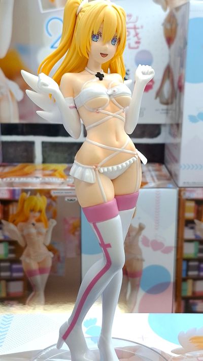 2.5次元的诱惑 独特魅力  莉莉艾露 卫生小队造型