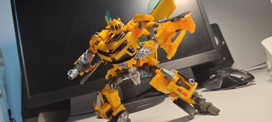 变形金刚 ムービー RA-21 バンブルビー＆サム・ウィトウィッキー