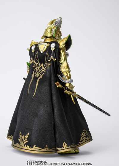 S.H.Figuarts（真骨雕制法） 黄金骑士牙狼（冴岛钢牙）牙狼20周年纪念版