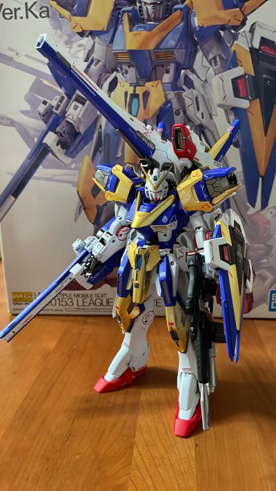 MG 1/100   V2高达突击爆击型 Ka版