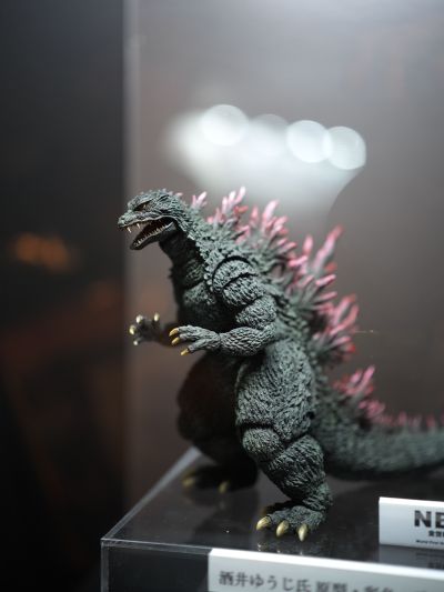 S.H.MonsterArts 哥斯拉（2000）