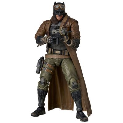 MAFEX  编号260 恶梦蝙蝠侠