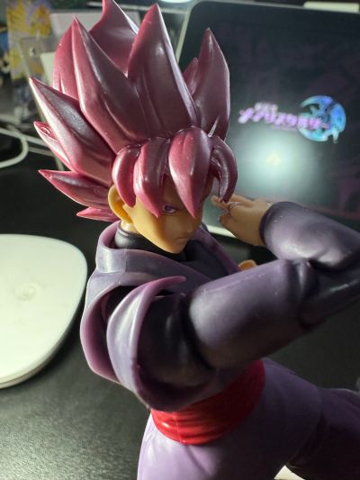 S.H.Figuarts  黑悟空-超级赛亚人桃红-