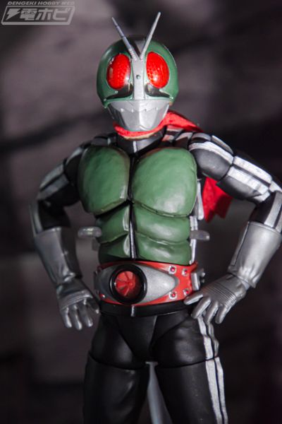 S.H.Figuarts（真骨雕制法） 假面骑士新1号（荣耀昭和骑士版）