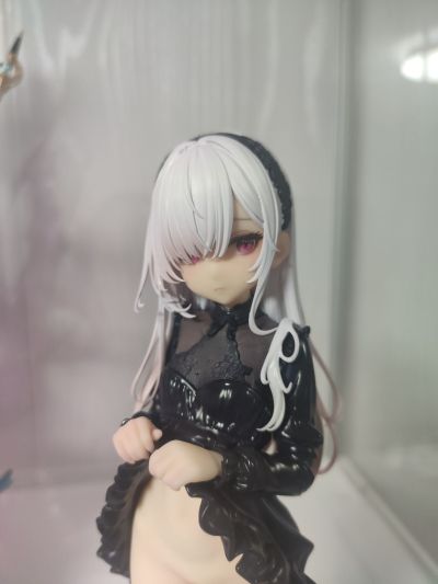 哥特小姐的恶作剧 梅尔维