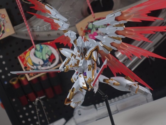 HG 1/144 黑骑士小队 神鸟