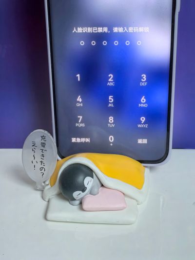 点赞鹅 办公摆件