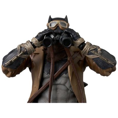 MAFEX  编号260 恶梦蝙蝠侠