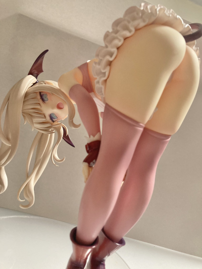 粉色魅魔