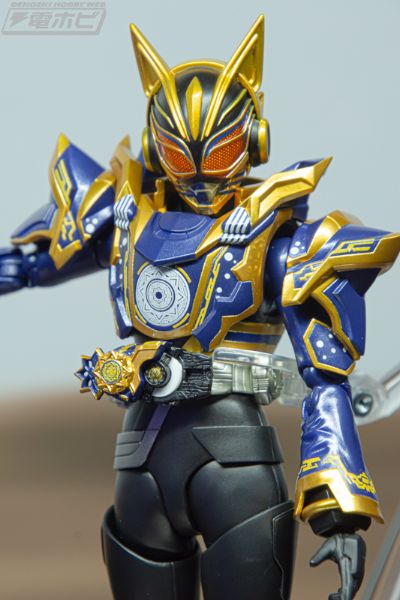 S.H.Figuarts 假面骑士娜猫 奇幻形态