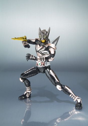 S.H.Figuarts  拳蝗