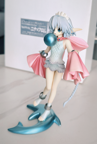 Characterモデル系列 5 モルダヴァイト ニナ＝フロム 